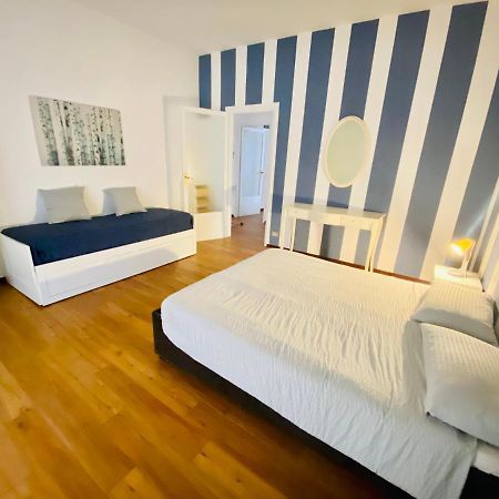 Appartmentslapiazzetta -1-2-6 Sesto Calende Exteriör bild