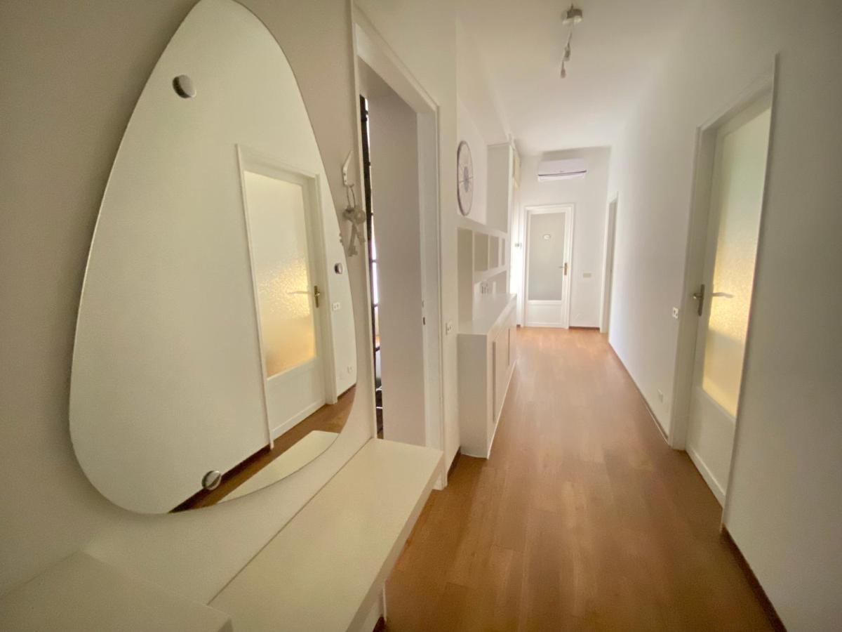 Appartmentslapiazzetta -1-2-6 Sesto Calende Exteriör bild