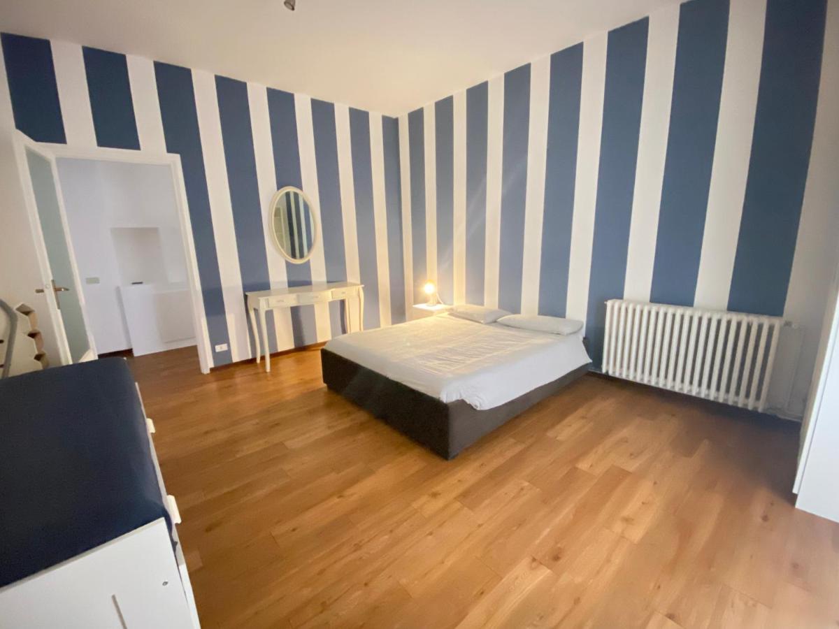 Appartmentslapiazzetta -1-2-6 Sesto Calende Exteriör bild